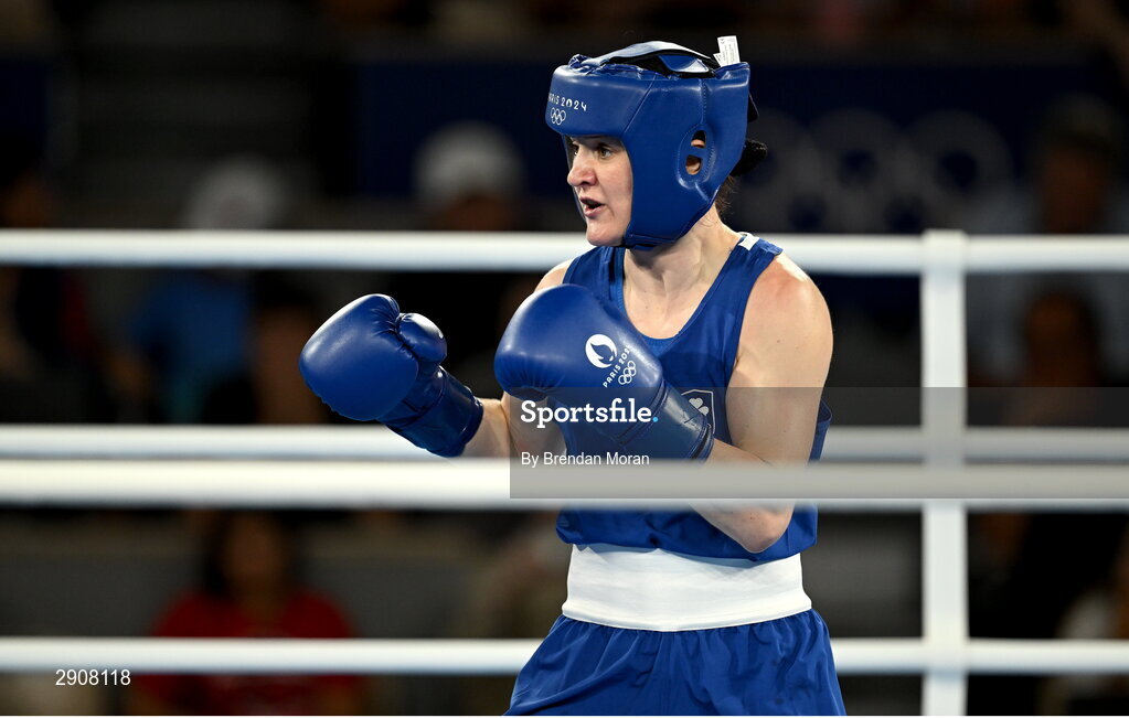 6 August 2024; Kellie Harrington of Team Ireland during her women's 60kg final bout against Wenlu Yang of Team People's Republic of China at Court Philippe-Chatrier in Roland Garros Stadium during the 2024 Paris Summer Olympic Games in Paris, France. Photo by Brendan Moran/Sportsfile