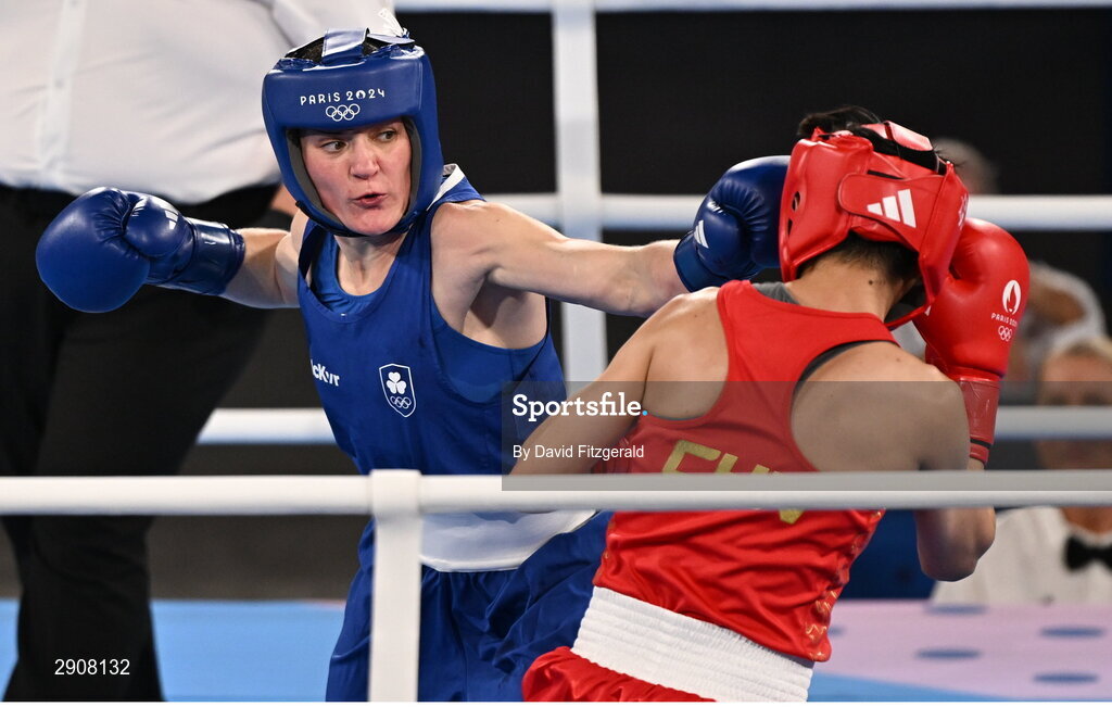 6 August 2024; Kellie Harrington of Team Ireland, left, and Wenlu Yang of Team People's Republic of China during their women's 60kg final bout at Court Philippe-Chatrier in Roland Garros Stadium during the 2024 Paris Summer Olympic Games in Paris, France. Photo by David Fitzgerald/Sportsfile
