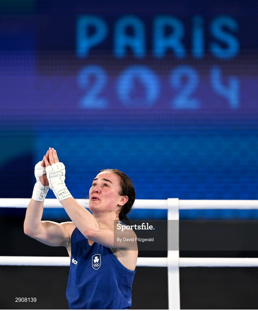 6 August 2024; Kellie Harrington of Team Ireland celebrates defeating Wenlu Yang of Team People's Republic of China in their women's 60kg final bout at Court Philippe-Chatrier in Roland Garros Stadium during the 2024 Paris Summer Olympic Games in Paris, France. Photo by David Fitzgerald/Sportsfile