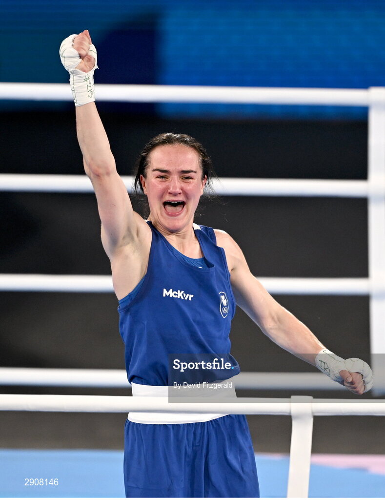 6 August 2024; Kellie Harrington of Team Ireland celebrates defeating Wenlu Yang of Team People's Republic of China in their women's 60kg final bout at Court Philippe-Chatrier in Roland Garros Stadium during the 2024 Paris Summer Olympic Games in Paris, France. Photo by David Fitzgerald/Sportsfile