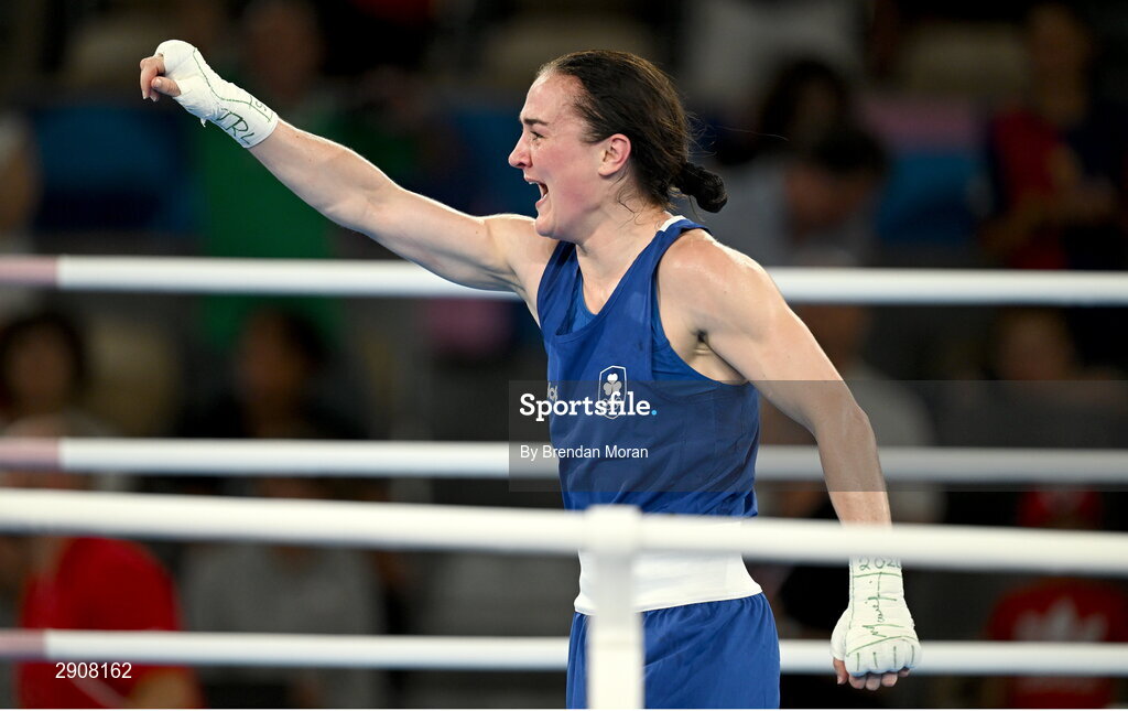 6 August 2024; Kellie Harrington of Team Ireland celebrates defeating Wenlu Yang of Team People's Republic of China in their women's 60kg final bout at Court Philippe-Chatrier in Roland Garros Stadium during the 2024 Paris Summer Olympic Games in Paris, France. Photo by Brendan Moran/Sportsfile