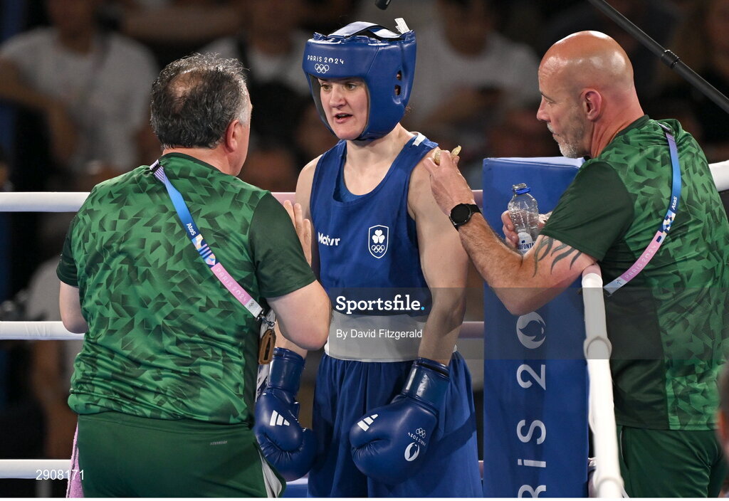 6 August 2024; Kellie Harrington of Team Ireland, with coaches Zaur Antia, left, and Damian Kennedy, during her women's 60kg final bout against Wenlu Yang of Team People's Republic of China at Court Philippe-Chatrier in Roland Garros Stadium during the 2024 Paris Summer Olympic Games in Paris, France. Photo by David Fitzgerald/Sportsfile