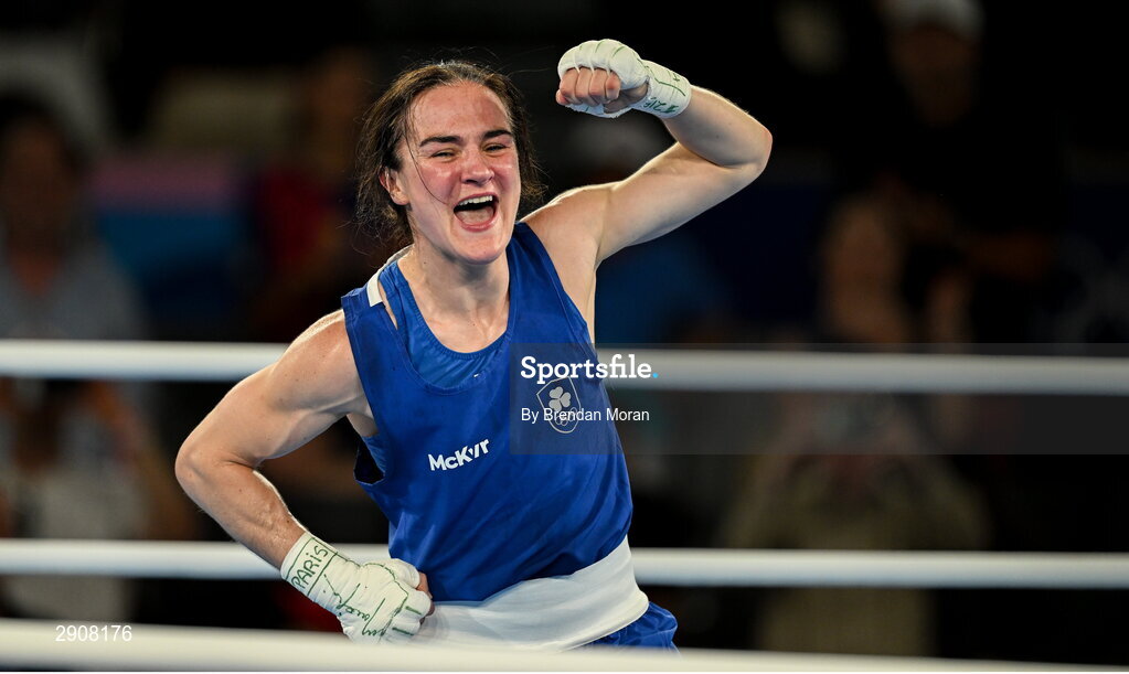 6 August 2024; Kellie Harrington of Team Ireland celebrates defeating Wenlu Yang of Team People's Republic of China in their women's 60kg final bout at Court Philippe-Chatrier in Roland Garros Stadium during the 2024 Paris Summer Olympic Games in Paris, France. Photo by Brendan Moran/Sportsfile