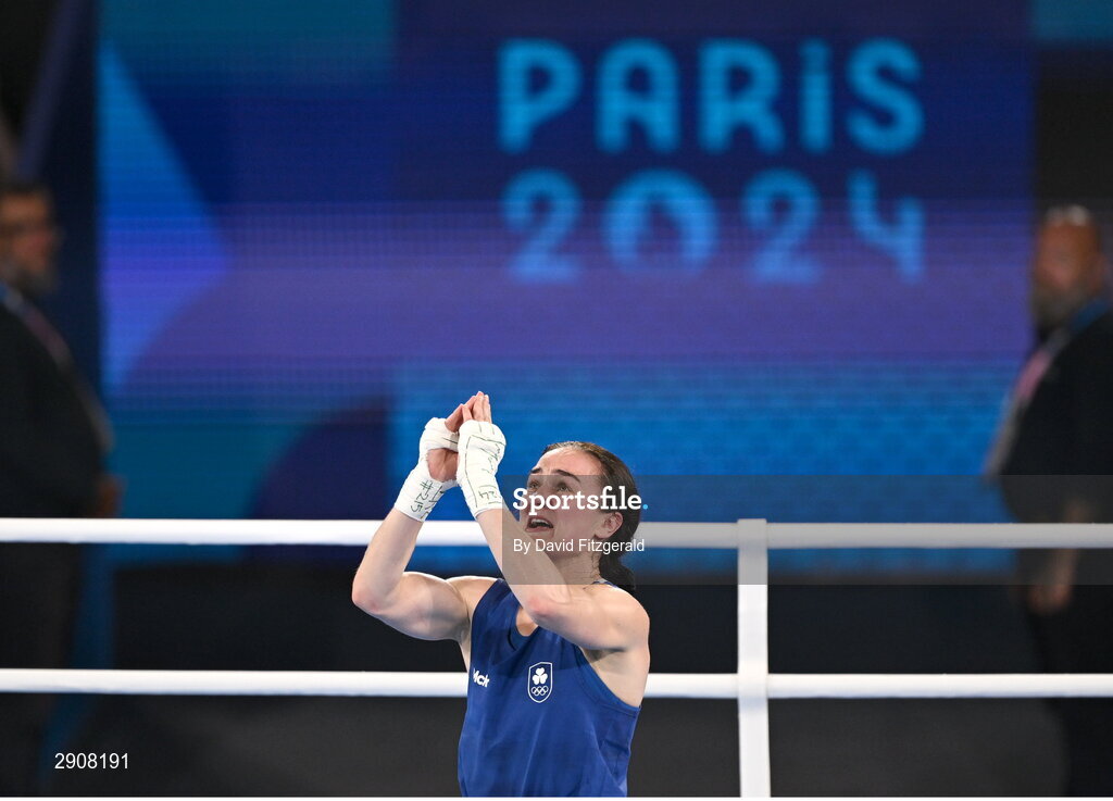 6 August 2024; Kellie Harrington of Team Ireland celebrates defeating Wenlu Yang of Team People's Republic of China in their women's 60kg final bout at Court Philippe-Chatrier in Roland Garros Stadium during the 2024 Paris Summer Olympic Games in Paris, France. Photo by David Fitzgerald/Sportsfile