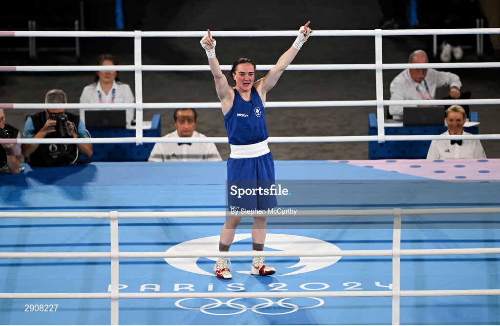6 August 2024; Kellie Harrington of Team Ireland celebrates after defeating Wenlu Yang of Team People's Republic of China in their women's 60kg final bout at Court Philippe-Chatrier in Roland Garros Stadium during the 2024 Paris Summer Olympic Games in Paris, France. Photo by Stephen McCarthy/Sportsfile