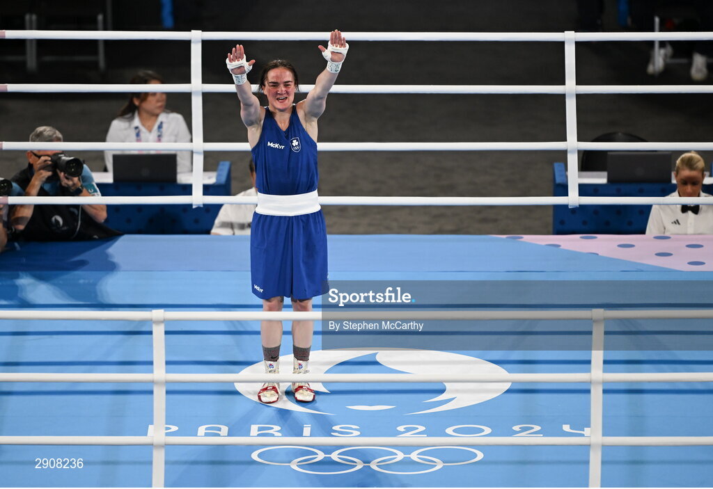 6 August 2024; Kellie Harrington of Team Ireland celebrates after defeating Wenlu Yang of Team People's Republic of China in their women's 60kg final bout at Court Philippe-Chatrier in Roland Garros Stadium during the 2024 Paris Summer Olympic Games in Paris, France. Photo by Stephen McCarthy/Sportsfile
