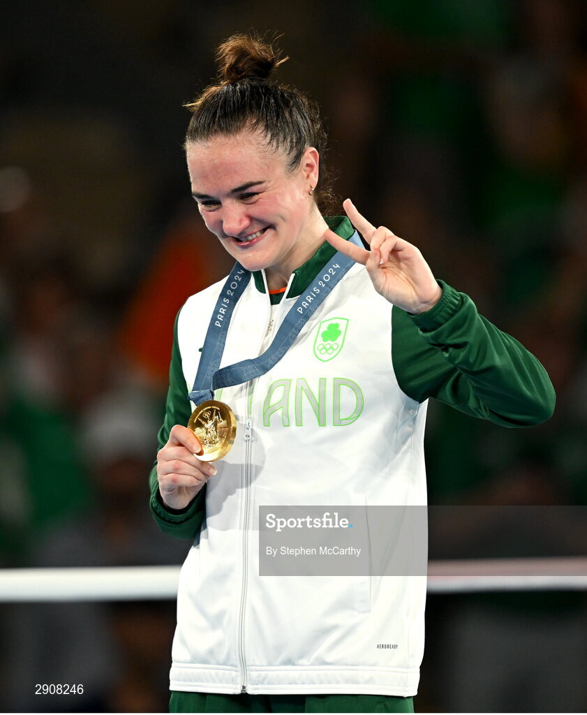 6 August 2024; Kellie Harrington of Team Ireland celebrates with her gold medal after defeating Wenlu Yang of Team People's Republic of China during their women's 60kg final bout at Court Philippe-Chatrier in Roland Garros Stadium during the 2024 Paris Summer Olympic Games in Paris, France. Photo by Stephen McCarthy/Sportsfile