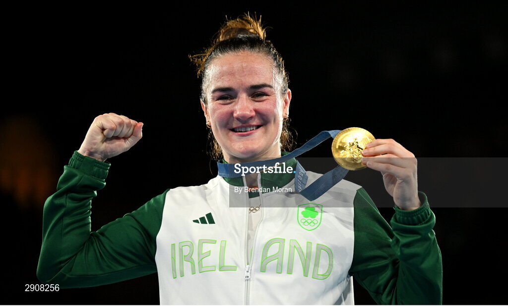 6 August 2024; Kellie Harrington of Team Ireland celebrates with her gold medal after defeating Wenlu Yang of Team People's Republic of China in their women's 60kg final bout  at Court Philippe-Chatrier in Roland Garros Stadium during the 2024 Paris Summer Olympic Games in Paris, France. Photo by Brendan Moran/Sportsfile