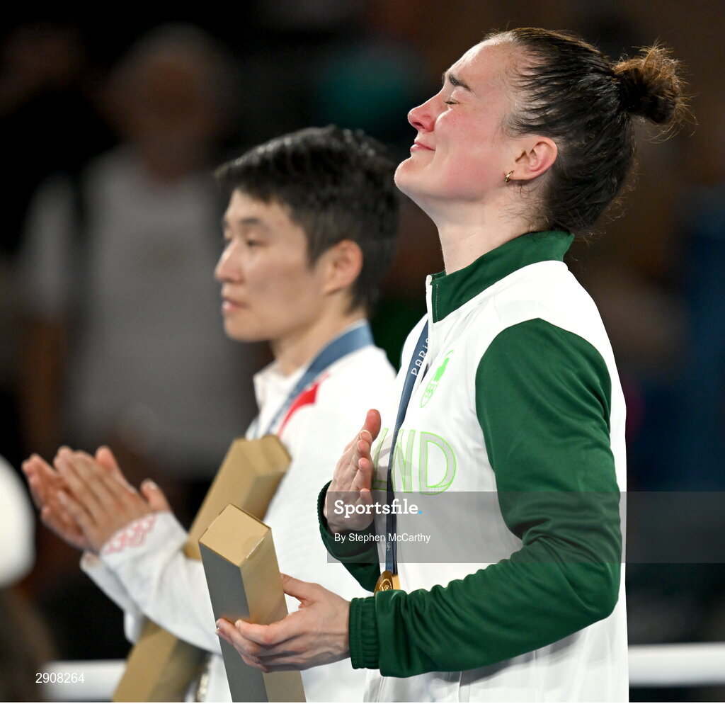 6 August 2024; Kellie Harrington of Team Ireland celebrates with her gold medal after defeating Wenlu Yang of Team People's Republic of China during their women's 60kg final bout at Court Philippe-Chatrier in Roland Garros Stadium during the 2024 Paris Summer Olympic Games in Paris, France. Photo by Stephen McCarthy/Sportsfile