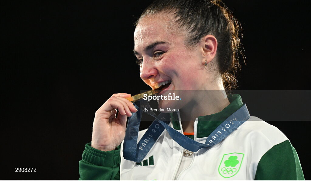 6 August 2024; Kellie Harrington of Team Ireland celebrates with her gold medal after defeating Wenlu Yang of Team People's Republic of China in their women's 60kg final bout  at Court Philippe-Chatrier in Roland Garros Stadium during the 2024 Paris Summer Olympic Games in Paris, France. Photo by Brendan Moran/Sportsfile