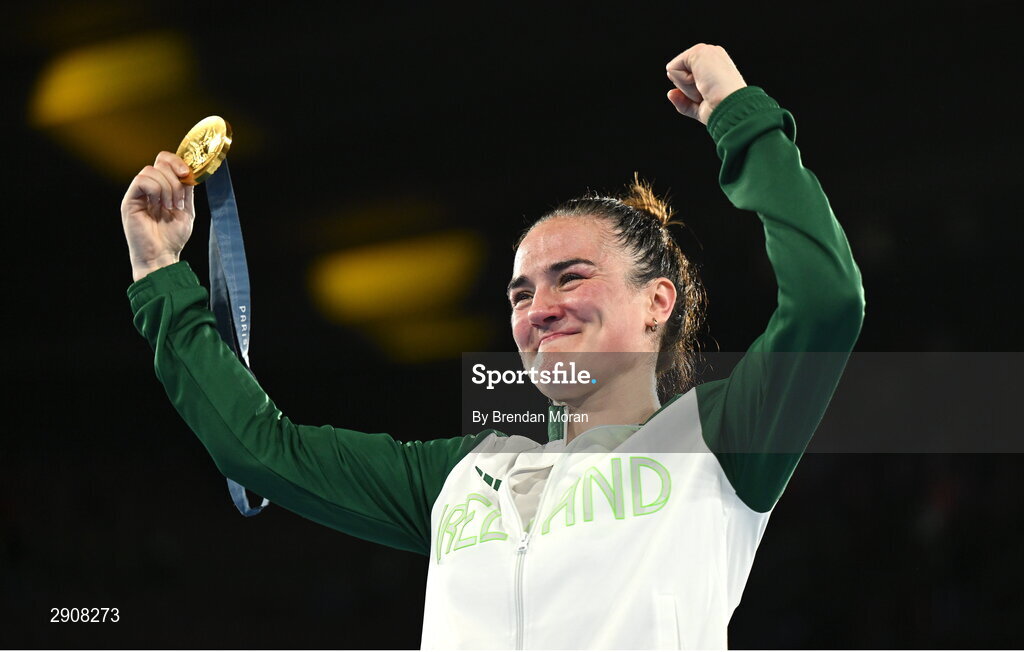 6 August 2024; Kellie Harrington of Team Ireland celebrates with her gold medal after defeating Wenlu Yang of Team People's Republic of China in their women's 60kg final bout  at Court Philippe-Chatrier in Roland Garros Stadium during the 2024 Paris Summer Olympic Games in Paris, France. Photo by Brendan Moran/Sportsfile