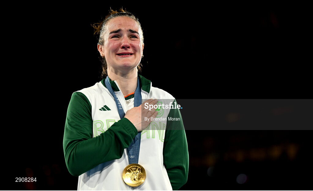 6 August 2024; Kellie Harrington of Team Ireland celebrates with her gold medal after defeating Wenlu Yang of Team People's Republic of China in their women's 60kg final bout  at Court Philippe-Chatrier in Roland Garros Stadium during the 2024 Paris Summer Olympic Games in Paris, France. Photo by Brendan Moran/Sportsfile
