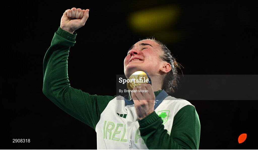6 August 2024; Kellie Harrington of Team Ireland celebrates with her gold medal after defeating Wenlu Yang of Team People's Republic of China in their women's 60kg final bout  at Court Philippe-Chatrier in Roland Garros Stadium during the 2024 Paris Summer Olympic Games in Paris, France. Photo by Brendan Moran/Sportsfile