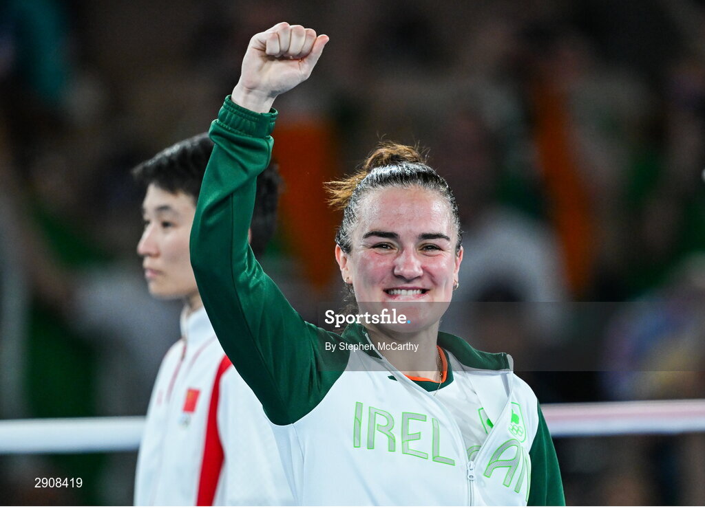 6 August 2024; Kellie Harrington of Team Ireland celebrates after defeating Wenlu Yang of Team People's Republic of China in their women's 60kg final bout at Court Philippe-Chatrier in Roland Garros Stadium during the 2024 Paris Summer Olympic Games in Paris, France. Photo by Stephen McCarthy/Sportsfile