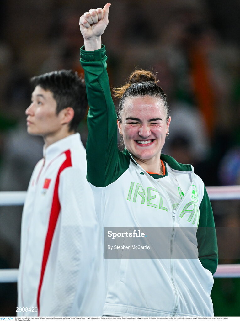 6 August 2024; Kellie Harrington of Team Ireland celebrates after defeating Wenlu Yang of Team People's Republic of China in their women's 60kg final bout at Court Philippe-Chatrier in Roland Garros Stadium during the 2024 Paris Summer Olympic Games in Paris, France. Photo by Stephen McCarthy/Sportsfile