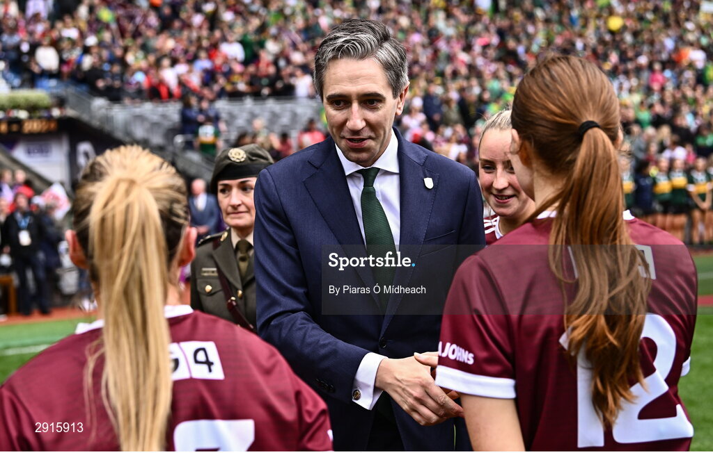 4 August 2024; An Taoiseach Simon Harris TD meets the Galway players before the TG4 All-Ireland Ladies Football Senior Championship final match between Galway and Kerry at Croke Park in Dublin.  Photo by Piaras Ó Mídheach/Sportsfile