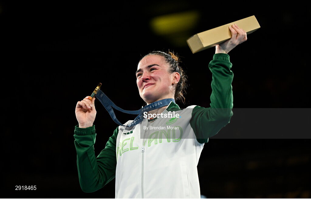 6 August 2024; An emotional Kellie Harrington of Team Ireland with her gold medal after defeating Wenlu Yang of Team People's Republic of China in their women's 60kg final bout at Court Philippe-Chatrier in Roland Garros Stadium during the 2024 Paris Summer Olympic Games in Paris, France. Photo by Brendan Moran/Sportsfile