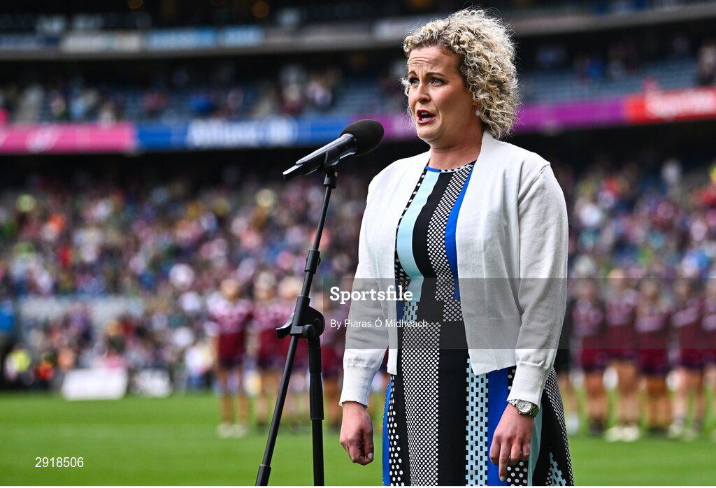 4 August 2024; Annie Halligan sings Amhrán na bhFiann before the TG4 All-Ireland Ladies Football Senior Championship final match between Galway and Kerry at Croke Park in Dublin. Photo by Piaras Ó Mídheach/Sportsfile