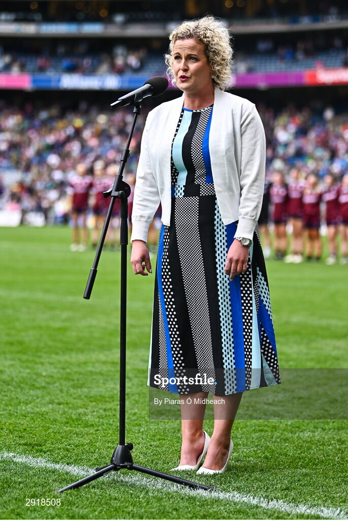 4 August 2024; Annie Halligan sings Amhrán na bhFiann before the TG4 All-Ireland Ladies Football Senior Championship final match between Galway and Kerry at Croke Park in Dublin. Photo by Piaras Ó Mídheach/Sportsfile