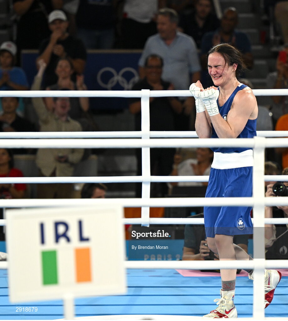 6 August 2024; Kellie Harrington of Team Ireland celebrates defeating Wenlu Yang of Team People's Republic of China in their women's 60kg final bout at Court Philippe-Chatrier in Roland Garros Stadium during the 2024 Paris Summer Olympic Games in Paris, France.  Photo by Brendan Moran/Sportsfile