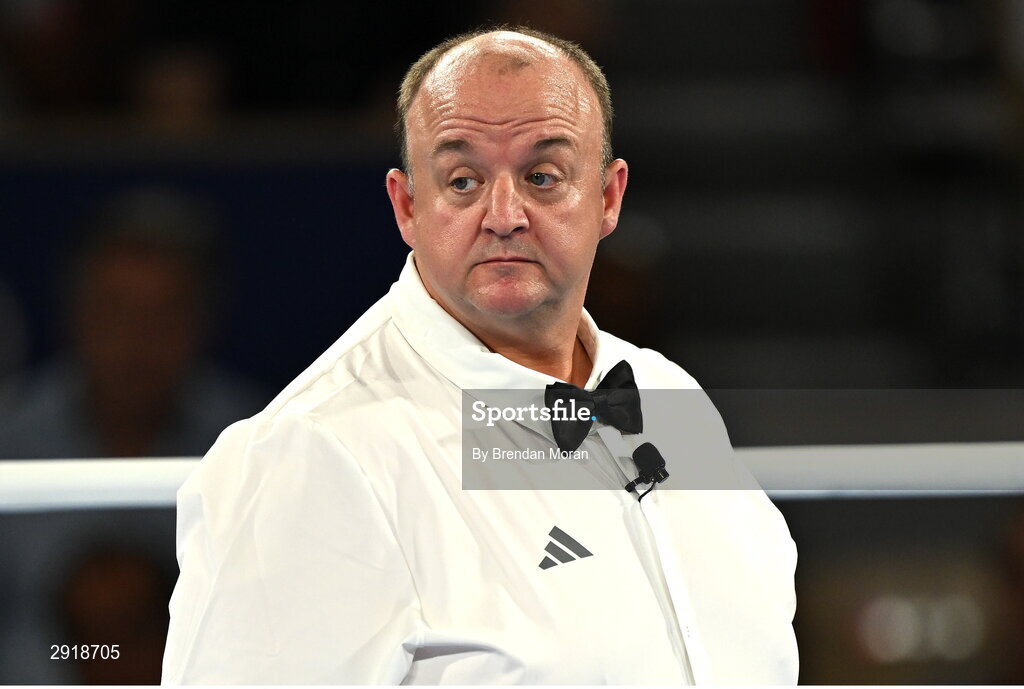 6 August 2024; Referee Jeffery Verhoeven during the women's 60kg final bout between Kellie Harrington of Team Ireland and Wenlu Yang of Team People's Republic of China at Court Philippe-Chatrier in Roland Garros Stadium during the 2024 Paris Summer Olympic Games in Paris, France. Photo by Brendan Moran/Sportsfile