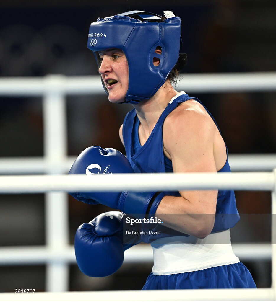 6 August 2024; Kellie Harrington of Team Ireland in action against Wenlu Yang of Team People's Republic of China in their women's 60kg final bout at Court Philippe-Chatrier in Roland Garros Stadium during the 2024 Paris Summer Olympic Games in Paris, France. Photo by Brendan Moran/Sportsfile