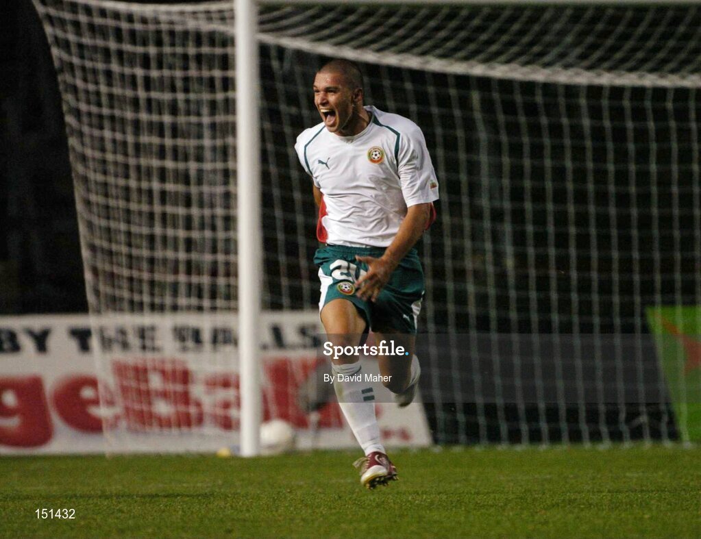18 August 2004; Valeri Bozhinov, Bulgaria, celebrates after scoring his sides first goal. International Friendly, Republic of Ireland v Bulgaria, Lansdowne Road, Dublin. Picture credit; David Maher / SPORTSFILE