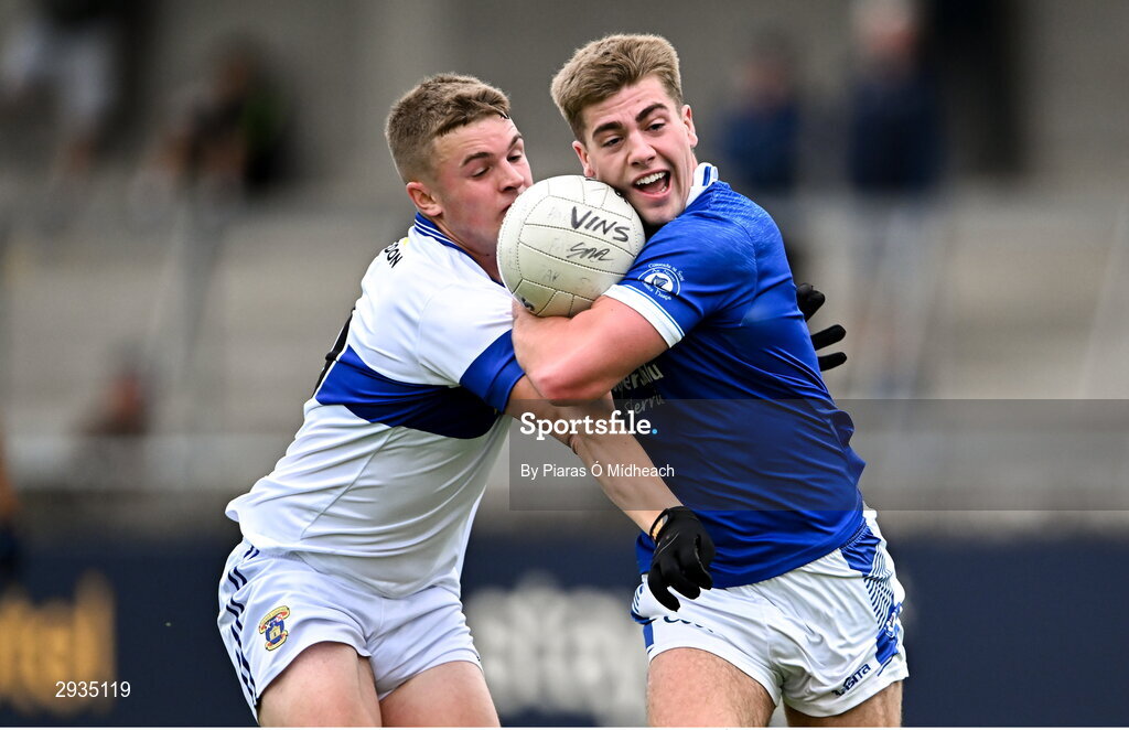 8 September 2024; Greg McEneaney of Skerries Harps in action against Mark Le Strange of St Vincent's during the Dublin County Senior 1 Club Football Championship Group 4 match between Skerries Harps and St Vincent's at Parnell Park in Dublin. Photo by Piaras Ó Mídheach/Sportsfile