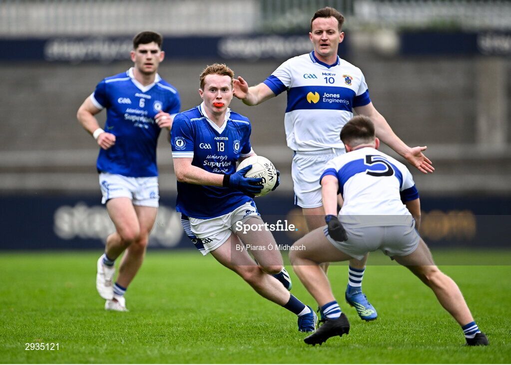 8 September 2024; Cillian Emmett of Skerries Harps in action against James Brady of St Vincent's during the Dublin County Senior 1 Club Football Championship Group 4 match between Skerries Harps and St Vincent's at Parnell Park in Dublin. Photo by Piaras Ó Mídheach/Sportsfile