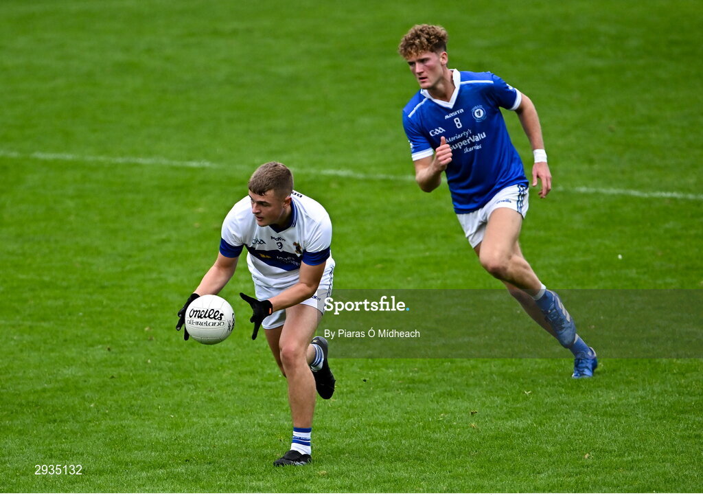 8 September 2024; Mark Le Strange of St Vincent's gets away from Ethan Dunne of Skerries Harps during the Dublin County Senior 1 Club Football Championship Group 4 match between Skerries Harps and St Vincent's at Parnell Park in Dublin. Photo by Piaras Ó Mídheach/Sportsfile