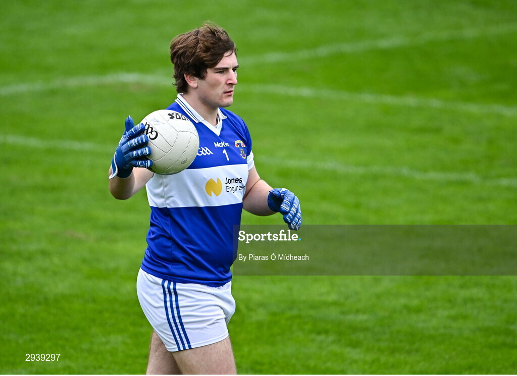 8 September 2024; St Vincent's goalkeeper Andy Smyth before the Dublin County Senior 1 Club Football Championship Group 4 match between Skerries Harps and St Vincent's at Parnell Park in Dublin. Photo by Piaras Ó Mídheach/Sportsfile