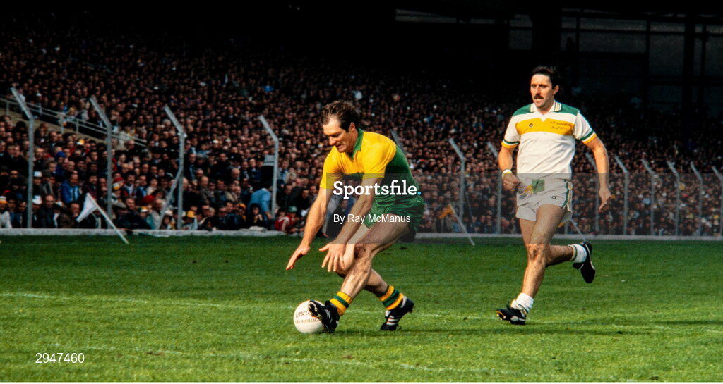 20 September 1981; John O'Keeffe of Kerry in action against Sean Lowry of Offaly during the All-Ireland Senior Football Championship Final match between Kerry and Offaly at Croke Park in Dublin. Photo by Ray McManus/Sportsfile