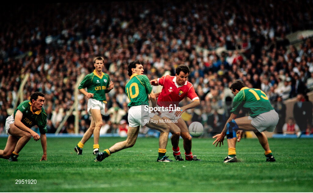 16 September 1990; Mick Slocum of Cork in action against David Beggy, 10, and Colm O'Rourke of Meath during the All-Ireland Senior Football Championship final between Cork and Meath at Croke Park in Dublin. Photo by Ray McManus/Sportsfile