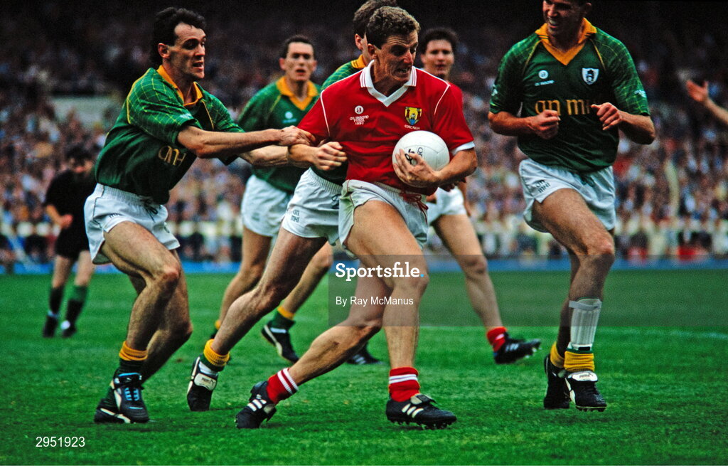 16 September 1990; Barry Coffey of Cork in action against David Beggy, left, and Liam Hayes of Meath during the All-Ireland Senior Football Championship final between Cork and Meath at Croke Park in Dublin. Photo by Ray McManus/Sportsfile