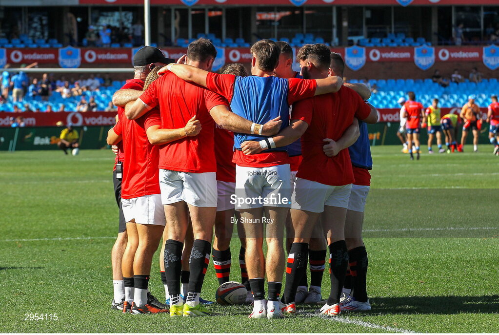 5 October 2024; Ulster players huddle before the United Rugby Championship match between Vodacom Bulls and Ulster at Loftus Versfeld Stadium in Pretoria, South Africa. Photo by Shaun Roy/Sportsfile