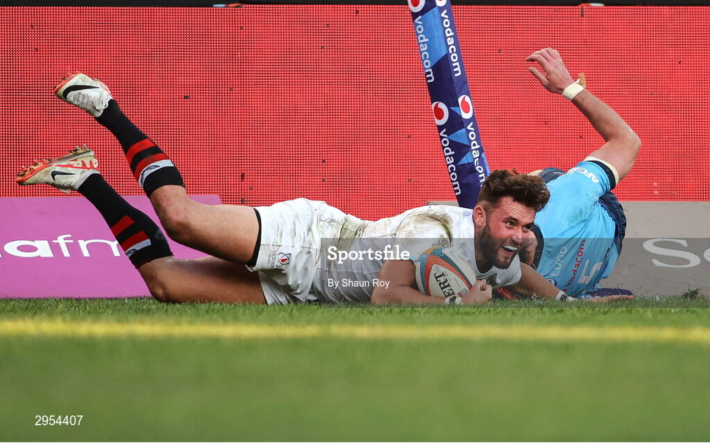 5 October 2024; Ben Carson of Ulster scores a try during the United Rugby Championship match between Vodacom Bulls and Ulster at Loftus Versfeld Stadium in Pretoria, South Africa. Photo by Shaun Roy/Sportsfile