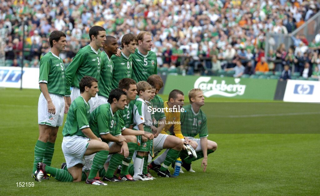 18 August 2004; The Ireland team stand for the team photograph before the match. International Friendly, Republic of Ireland v Bulgaria, Lansdowne Road, Dublin. Picture credit; Brian Lawless / SPORTSFILE