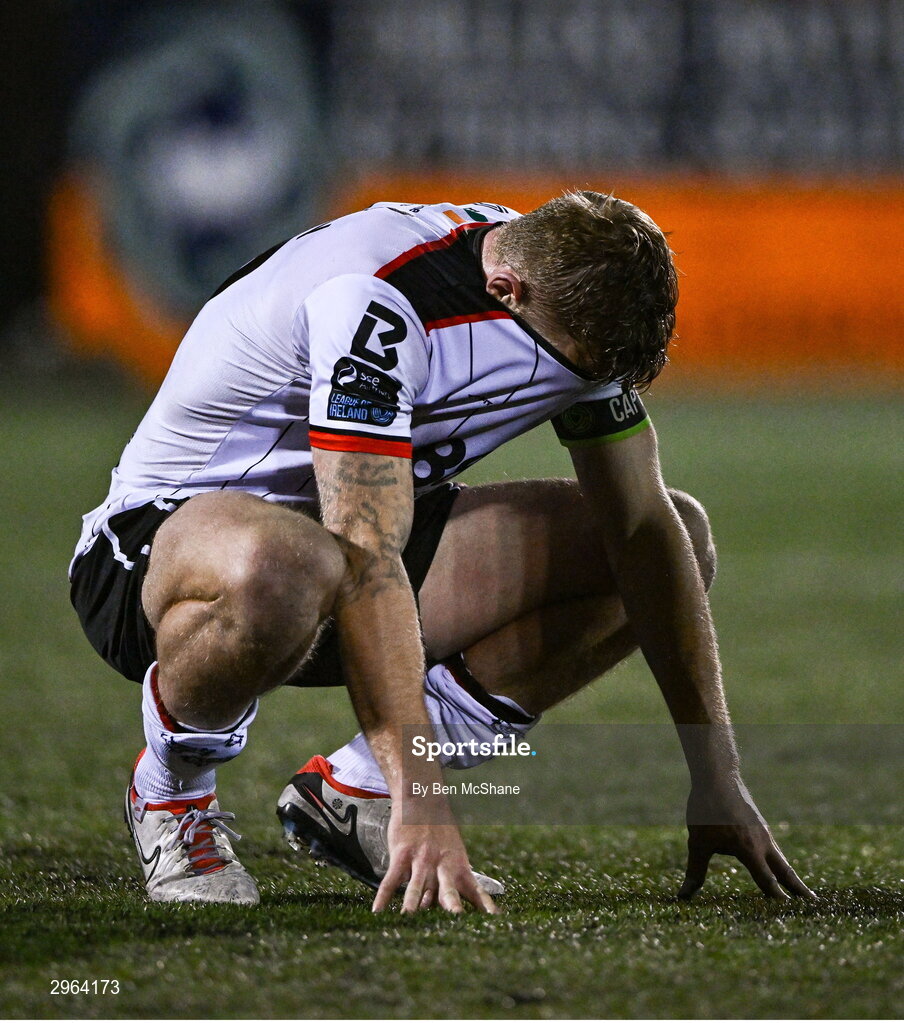 18 October 2024; John Mountney of Dundalk reacts at the final whistle of the SSE Airtricity Men's Premier Division match between Dundalk and Derry City at Oriel Park in Dundalk, Louth. Photo by Ben McShane/Sportsfile