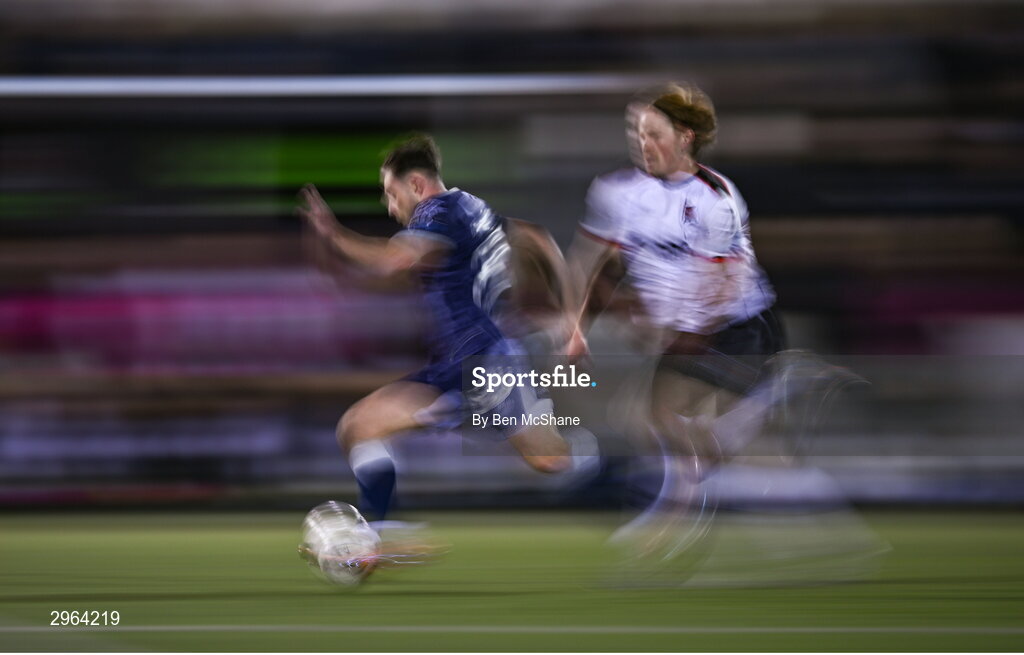 18 October 2024; Adam O'Reilly of Derry City in action against Norman Garbett of Dundalk during the SSE Airtricity Men's Premier Division match between Dundalk and Derry City at Oriel Park in Dundalk, Louth. Photo by Ben McShane/Sportsfile