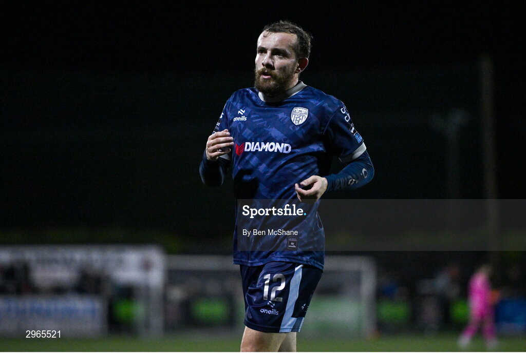 18 October 2024; Paul McMullan of Derry City during the SSE Airtricity Men's Premier Division match between Dundalk and Derry City at Oriel Park in Dundalk, Louth. Photo by Ben McShane/Sportsfile