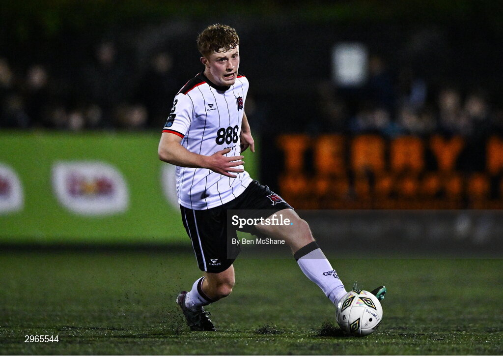 18 October 2024; Sean Keogh of Dundalk during the SSE Airtricity Men's Premier Division match between Dundalk and Derry City at Oriel Park in Dundalk, Louth. Photo by Ben McShane/Sportsfile