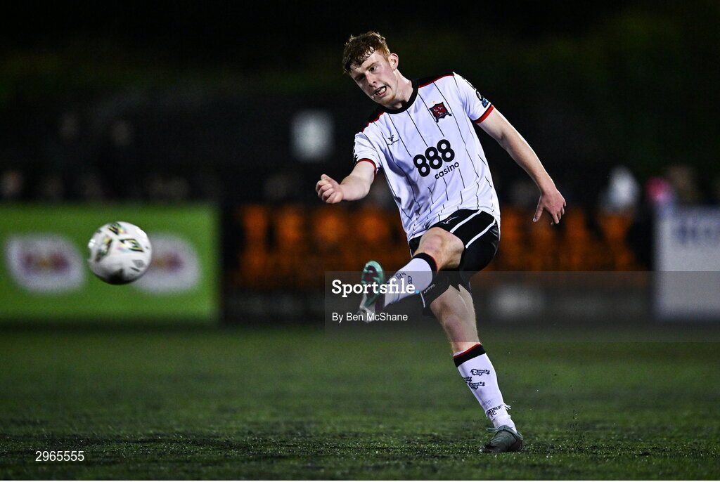 18 October 2024; Sean Keogh of Dundalk during the SSE Airtricity Men's Premier Division match between Dundalk and Derry City at Oriel Park in Dundalk, Louth. Photo by Ben McShane/Sportsfile