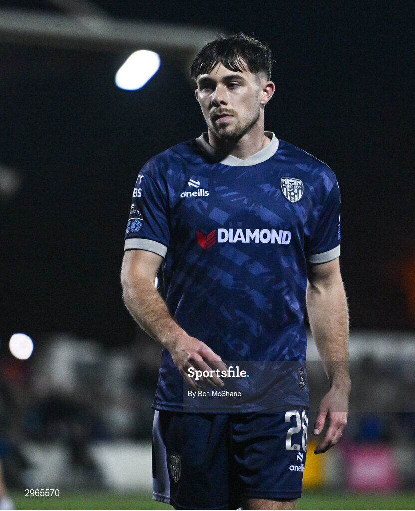 18 October 2024; Adam O'Reilly of Derry City during the SSE Airtricity Men's Premier Division match between Dundalk and Derry City at Oriel Park in Dundalk, Louth. Photo by Ben McShane/Sportsfile