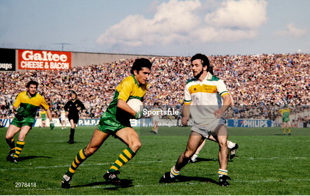 20 September 1981; Ger Power of Kerry, supported by teammate John Egan, in action against Liam Currams of Offaly during the All-Ireland Senior Football Championship final between Offaly and Kerry at Croke Park in Dublin. Photo by Ray McManus/Sportsfile