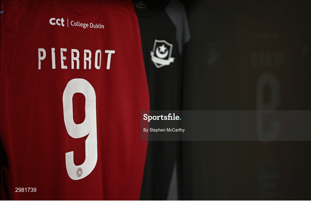 10 November 2024; The jersey of Frantz Pierrot hangs in the Drogheda United dressing room before the Sports Direct Men's FAI Cup Final match between Drogheda United and Derry City at the Aviva Stadium in Dublin. Photo by Stephen McCarthy/Sportsfile