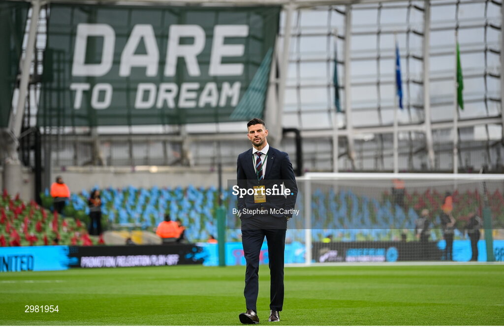 10 November 2024; Adam Foley of Drogheda United walk the pitch before the Sports Direct Men's FAI Cup Final match between Drogheda United and Derry City at the Aviva Stadium in Dublin. Photo by Stephen McCarthy/Sportsfile