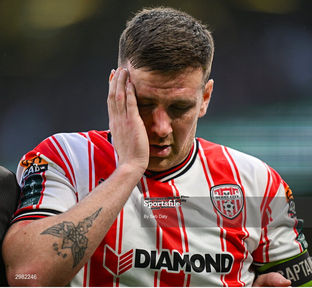 10 November 2024; Patrick McEleney of Derry City leaves the pitch to receive medical treatment during the Sports Direct Men's FAI Cup Final match between Drogheda United and Derry City at the Aviva Stadium in Dublin. Photo by Seb Daly/Sportsfile