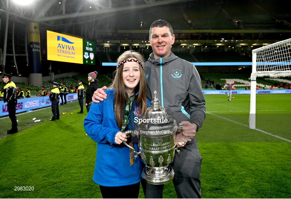 10 November 2024; Drogheda United manager Kevin Doherty and daughter Isabelle celebrate with the FAI Cup after the Sports Direct Men's FAI Cup Final match between Drogheda United and Derry City at the Aviva Stadium in Dublin. Photo by Stephen McCarthy/Sportsfile