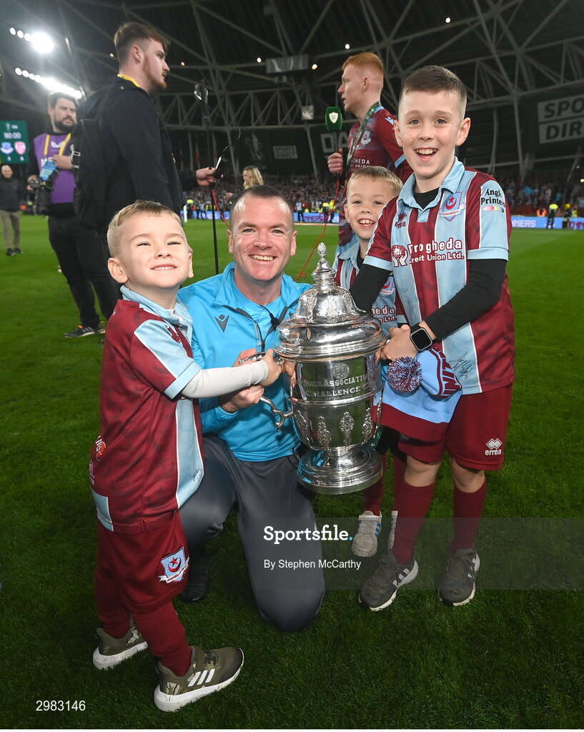 10 November 2024; Drogheda United's Keith Browne celebrates with the FAI Cup after the Sports Direct Men's FAI Cup Final match between Drogheda United and Derry City at the Aviva Stadium in Dublin. Photo by Stephen McCarthy/Sportsfile