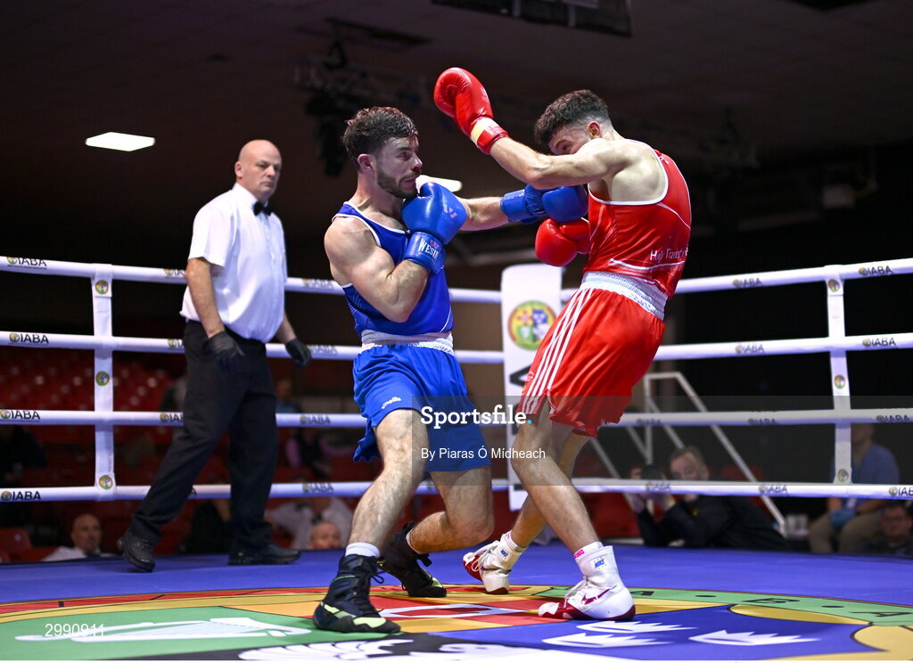 13 November 2024; Eugene McKeever of Holy Family BC Drogheda, Louth, left, in action against Jon McConnell of Holy Trinity BC Belfast during the 71kg semi-final bout at the IABA National Elite Boxing Championships 2025 Finals at the National Boxing Stadium in Dublin. Photo by Piaras Ó Mídheach/Sportsfile